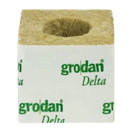 GR75 - GRODAN - DELTA 4G/1" ROCK WOOL CUBE WITH HOLE 40/35 | 7.5x7.5x6.5h cm