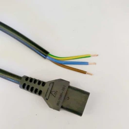 CAH0515CO - CABLE ELECTRICO 3X1,5 LONGITUD 1,5M CON CONEXION IEC HEMBRA E HILOS SIN FUNDA